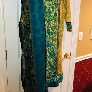 Pakistani suit